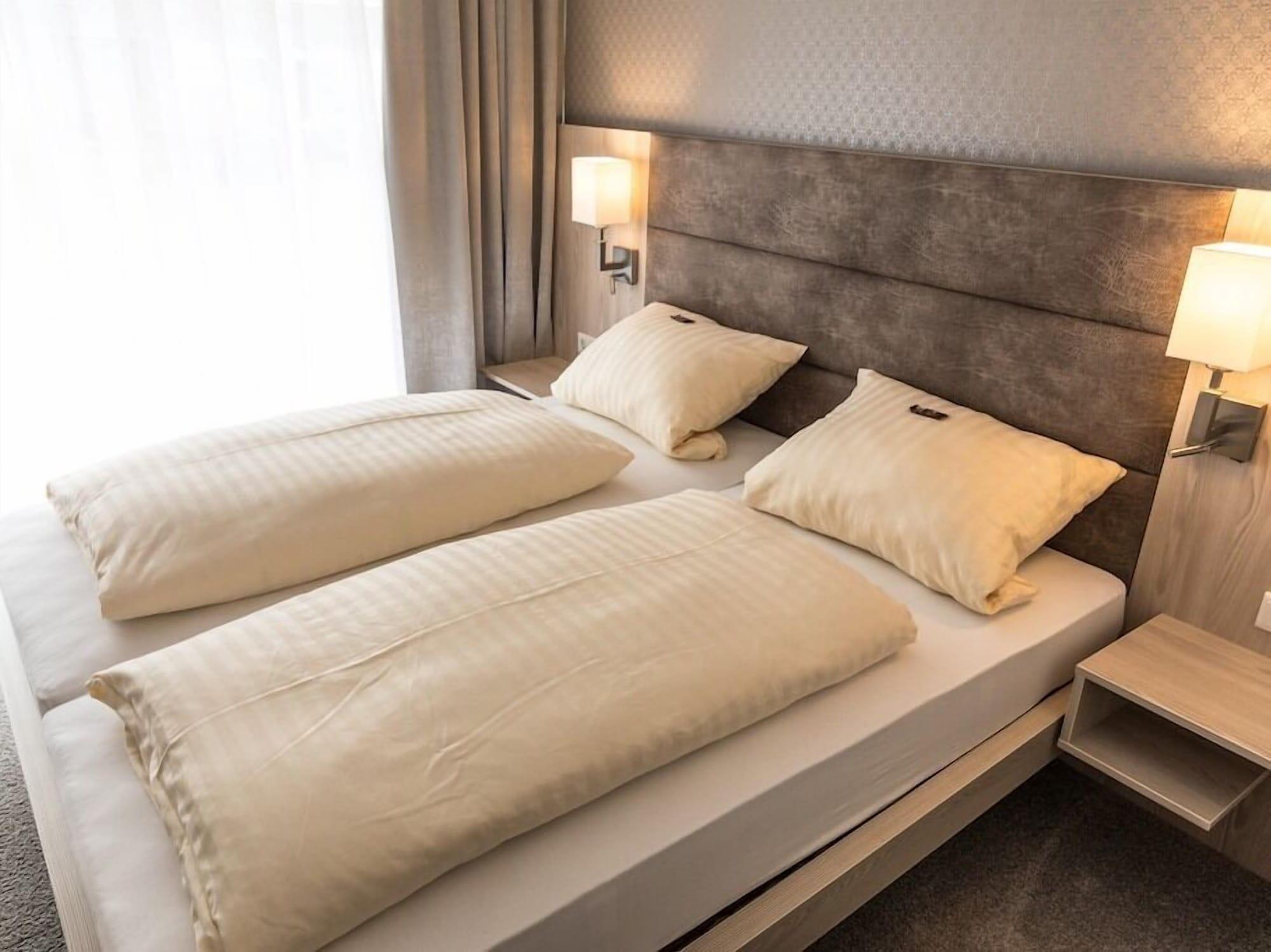 Hotel Zum Landsberger Hof Arnsberg Esterno foto