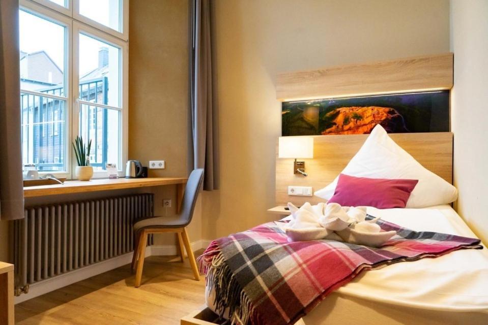 Hotel Zum Landsberger Hof Arnsberg Esterno foto